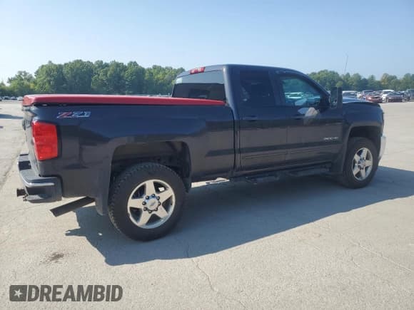 ✅ 2016 Chevrolet Silverado 2500HD LT • VIN: 1GC2KVEG2GZ318584 • Лот: 68831195. Опубликован ранее на Copart с пробегом 262 507 миль. Бесплатный доступ к архиву аукционных продаж из США и подробный отчёт об истории автомобиля на DreamBid. Изображение 3.