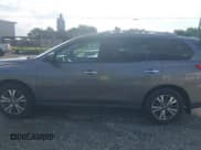 ✅ 2018 Nissan Pathfinder SL • VIN: 5N1DR2MM5JC620323 • Лот: 42579417. Опубликован ранее на IAAI с пробегом 104 623 миль. Бесплатный доступ к архиву аукционных продаж из США и подробный отчёт об истории автомобиля на DreamBid. Изображение 15.