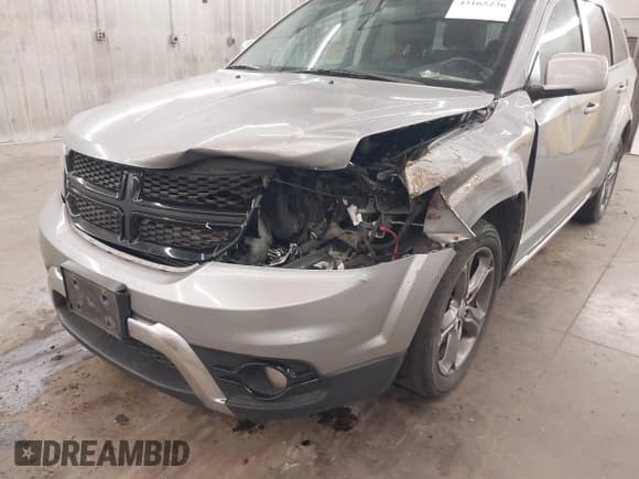 ✅ 2017 Dodge Journey Crossroad Plus • VIN: 3C4PDDGG6HT560925 • Лот: 43165236. Опубликован ранее на IAAI с пробегом 178 922 миль. Бесплатный доступ к архиву аукционных продаж из США и подробный отчёт об истории автомобиля на DreamBid. Изображение 6.