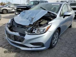 ✅ 2018 Chevrolet Cruze LS • VIN: 1G1BC5SM3J7203480 • Лот: 68163242. Размещён на Copart с пробегом Не указан миль. Получите бесплатный доступ к архиву аукционных продаж из США и посмотрите подробный отчёт об истории автомобиля на DreamBid. Изображение 1.