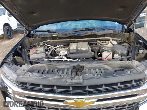 ✅ 2022 Chevrolet Silverado 1500 LT • VIN: 1GCUYDET4NZ175830 • Lot: 43666535. Listed on IAAI with 45,769 mi. Free auction sales archive from the USA and detailed vehicle history report at DreamBid. Image 10.