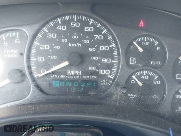 2001 Chevrolet Silverado 1500HD LT z VIN 1GCGC13U81F181468, wystawiony jako IAAI lot #43155254 z przebiegiem 119 792 mil mil oraz . Historia ofert i sprzedaży dostępna na DreamBid. Obrazek 7.