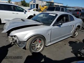 ✅ 2000 Ford Mustang • VIN: 1FAFP4048YF221988 • Lot: 82727145. Wystawiony na Copart z przebiegiem Nie podano. Bezpłatny archiwum sprzedaży aukcyjnych z USA i szczegółowy raport historii pojazdu na DreamBid. Zdjęcie 1.