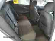 2017 Chevrolet Malibu LT z VIN 1G1ZE5ST6HF146854, wystawiony jako Copart lot #80381325 z przebiegiem 152 219 mil mil oraz Szkoda całkowita • Salvage title. Historia ofert i sprzedaży dostępna na DreamBid. Obrazek 10.