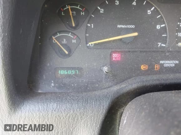 ✅ 2001 Dodge Durango • VIN: 1B4HR28NX1F522649 • Lot: 42546113. Wystawiony na IAAI z przebiegiem 186 897 mil. Bezpłatny archiwum sprzedaży aukcyjnych z USA i szczegółowy raport historii pojazdu na DreamBid. Zdjęcie 7.