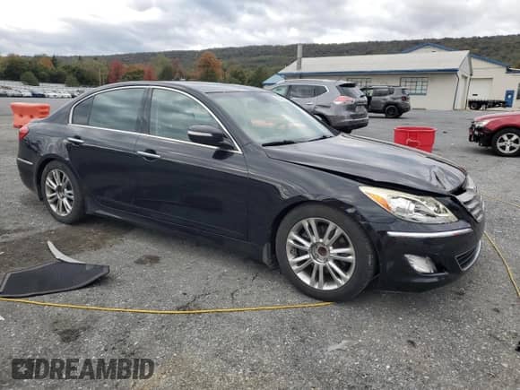 2013 Hyundai Genesis 3.8L with VIN KMHGC4DD4DU232766, listed as a Copart auction lot 82546665 with 156,839 mi miles and Salvage title. Bid and sale history available at DreamBid. Image 4.