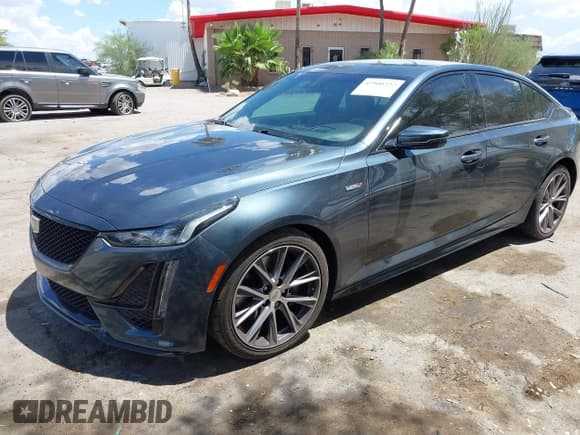 ✅ 2020 Cadillac CT5 V-Series • VIN: 1G6DR5RW2L0126332 • Lot: 42900222. Wystawiony na IAAI z przebiegiem 33 271 mil. Bezpłatny archiwum sprzedaży aukcyjnych z USA i szczegółowy raport historii pojazdu na DreamBid. Zdjęcie 17.