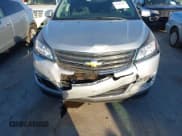 ✅ 2017 Chevrolet Traverse LT • VIN: 1GNKVGKD7HJ278894 • Lot: 43542365. Wystawiony na IAAI z przebiegiem 134 882 mil. Bezpłatny archiwum sprzedaży aukcyjnych z USA i szczegółowy raport historii pojazdu na DreamBid. Zdjęcie 6.