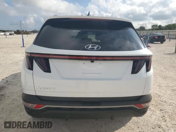 ✅ 2022 Hyundai Tucson SEL • VIN: 5NMJB3AE4NH038493 • Lot: 71890114. Wystawiony na Copart z przebiegiem 29 871 mil. Bezpłatny archiwum sprzedaży aukcyjnych z USA i szczegółowy raport historii pojazdu na DreamBid. Zdjęcie 6.