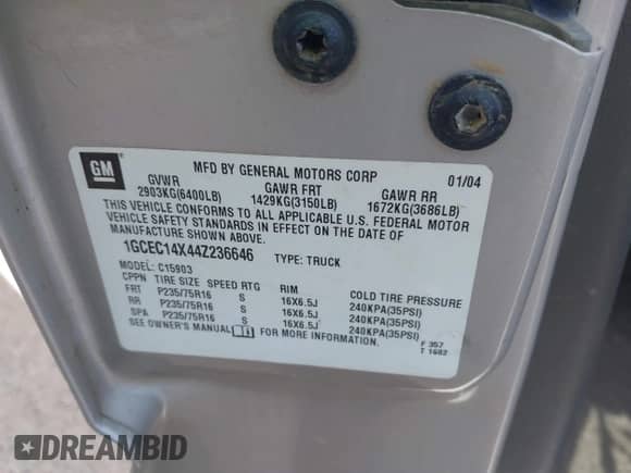 2004 Chevrolet Silverado 1500 z VIN 1GCEC14X44Z236646, wystawiony jako IAAI lot #42516773 z przebiegiem 178 811 mil mil oraz . Historia ofert i sprzedaży dostępna na DreamBid. Obrazek 9.