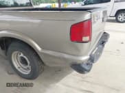 ✅ 2002 Chevrolet S-10 LS • VIN: 1GCCS145628137953 • Лот: 42517695. Опубликован ранее на IAAI с пробегом 197 637 миль. Бесплатный доступ к архиву аукционных продаж из США и подробный отчёт об истории автомобиля на DreamBid. Изображение 6.