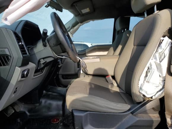 ✅ 2015 Ford F-150 XLT • VIN: 1FTEX1EP6FFC63287 • Lot: 54207595. Listed on Copart with 128,334 mi. Free auction sales archive from the USA and detailed vehicle history report at DreamBid. Image 7.