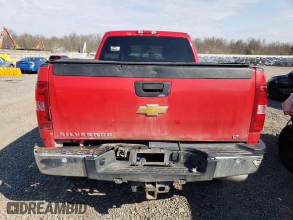 ✅ 2012 Chevrolet Silverado 2500HD LT • VIN: 1GC1KXC8XCF217386 • Lot: 52601825. Wystawiony na Copart z przebiegiem 333 326 mil. Bezpłatny archiwum sprzedaży aukcyjnych z USA i szczegółowy raport historii pojazdu na DreamBid. Zdjęcie 6.