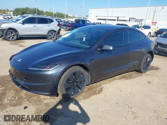 ✅ 2024 Tesla Model 3 • VIN: 5YJ3E1EA8RF860832 • Lot: 43410879. Wystawiony na IAAI z przebiegiem 14 313 mil. Bezpłatny archiwum sprzedaży aukcyjnych z USA i szczegółowy raport historii pojazdu na DreamBid. Zdjęcie 18.