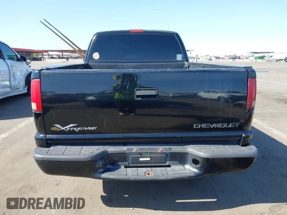 ✅ 2001 Chevrolet S-10 LS • VIN: 1GCCS19WX18224805 • Лот: 42003702. Опубликован ранее на IAAI с пробегом 168 820 миль. Бесплатный доступ к архиву аукционных продаж из США и подробный отчёт об истории автомобиля на DreamBid. Изображение 16.