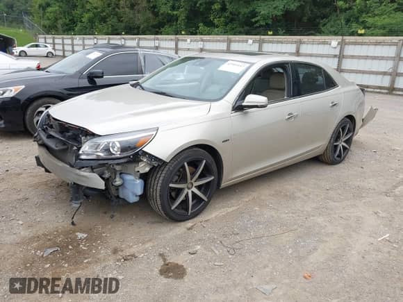 2013 Chevrolet Malibu LTZ with VIN 1G11J5SX6DF183134, listed as a IAAI auction lot 42903147 with 122,005 mi miles and . Bid and sale history available at DreamBid. Image 2.