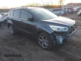 ✅ 2019 Ford Escape Titanium • VIN: 1FMCU0J97KUB20660 • Лот: 43817599. Опубликован ранее на IAAI с пробегом 33 486 миль. Бесплатный доступ к архиву аукционных продаж из США и подробный отчёт об истории автомобиля на DreamBid. Изображение 1.