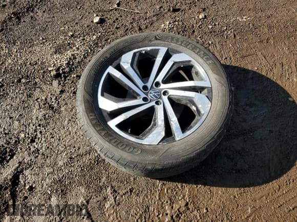 ✅ 2023 Volkswagen Atlas SEL • VIN: 1V2BR2CA0PC513545 • Lot: 92368355. Listed on Copart with 44,475 mi. Free auction sales archive from the USA and detailed vehicle history report at DreamBid. Image 13.