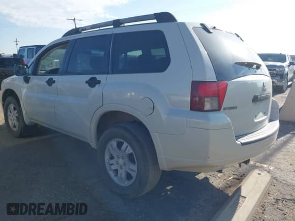 ✅ 2008 Mitsubishi Endeavor LS • VIN: 4A4MM21S48E032961 • Lot: 43094846. Listed on IAAI with 179,205 mi. Free auction sales archive from the USA and detailed vehicle history report at DreamBid. Image 3.