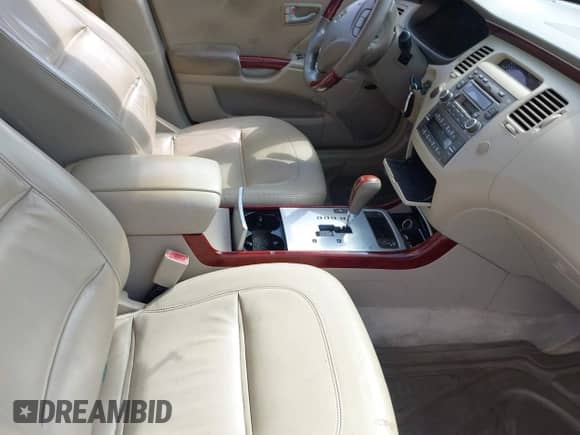 2006 Hyundai Azera SE с VIN KMHFC46FX6A117832, выставлен на аукционе IAAI как лот 41903278 с пробегом 138 987 миль миль и . История ставок и продаж доступна на DreamBid. Изображение 5.