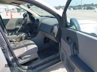 ✅ 2003 Saturn VUE • VIN: 5GZCZ23D53S825522 • Lot: 40189932. Wystawiony na IAAI z przebiegiem 315 318 mil. Bezpłatny archiwum sprzedaży aukcyjnych z USA i szczegółowy raport historii pojazdu na DreamBid. Zdjęcie 5.