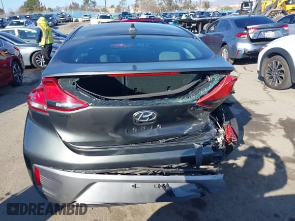 ✅ 2020 Hyundai Ioniq Blue • VIN: KMHC65LC1LU234039 • Lot: 41436456. Wystawiony na IAAI z przebiegiem 28 036 mil. Bezpłatny archiwum sprzedaży aukcyjnych z USA i szczegółowy raport historii pojazdu na DreamBid. Zdjęcie 15.