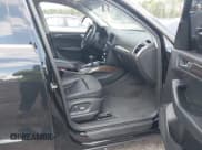 ✅ 2014 Audi Q5 Premium • VIN: WA1CFAFP1EA097100 • Lot: 43004248. Listed on IAAI with 154,372 mi. Free auction sales archive from the USA and detailed vehicle history report at DreamBid. Image 5.