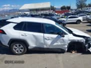 ✅ 2024 Toyota RAV4 LE • VIN: 2T3H1RFV4RC267031 • Lot: 43452037. Listed on IAAI with 9,061 mi. Free auction sales archive from the USA and detailed vehicle history report at DreamBid. Image 14.