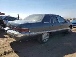 ✅ 1996 Buick Roadmaster Collectors Edition • VIN: 1G4BN52P8TR405424 • Lot: 75063084. Wystawiony na Copart z przebiegiem 102 479 mil. Bezpłatny archiwum sprzedaży aukcyjnych z USA i szczegółowy raport historii pojazdu na DreamBid. Zdjęcie 3.
