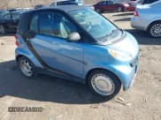 ✅ 2013 Smart fortwo Pure • VIN: WMEEJ3BA5DK672416 • Lot: 41820199. Wystawiony na IAAI z przebiegiem 75 875 mil. Bezpłatny archiwum sprzedaży aukcyjnych z USA i szczegółowy raport historii pojazdu na DreamBid. Zdjęcie 1.