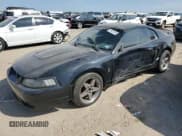 ✅ 1999 Ford Mustang SVT Cobra • VIN: 1FAFP47V1XF183758 • Lot: 87421515. Wystawiony na Copart z przebiegiem Nie podano. Bezpłatny archiwum sprzedaży aukcyjnych z USA i szczegółowy raport historii pojazdu na DreamBid. Zdjęcie 1.