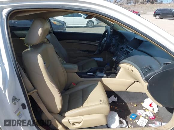 ✅ 2008 Honda Accord EX-L • VIN: 1HGCS22868A007483 • Lot: 41804542. Listed on IAAI with 148,602 mi. Free auction sales archive from the USA and detailed vehicle history report at DreamBid. Image 5.