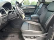 ✅ 2021 Volkswagen Atlas SE • VIN: 1V2HR2CA2MC564468 • Lot: 61469925. Listed on Copart with 69,794 mi. Free auction sales archive from the USA and detailed vehicle history report at DreamBid. Image 7.