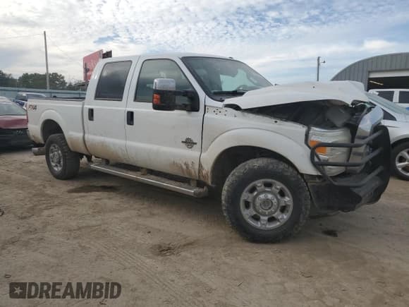 ✅ 2015 Ford F-250 Lariat • VIN: 1FT7W2BT0FEA79908 • Lot: 81835695. Wystawiony na Copart z przebiegiem Nie podano. Bezpłatny archiwum sprzedaży aukcyjnych z USA i szczegółowy raport historii pojazdu na DreamBid. Zdjęcie 4.