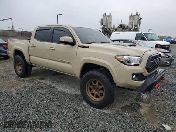 ✅ 2017 Toyota Tacoma TRD Off Road • VIN: 3TMCZ5ANXHM103767 • Lot: 70907875. Listed on Copart with 58,976 mi. Free auction sales archive from the USA and detailed vehicle history report at DreamBid. Image 4.