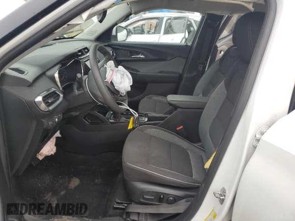 ✅ 2023 Chevrolet TrailBlazer LT • VIN: KL79MPS21PB052879 • Лот: 92639695. Опубликован ранее на Copart с пробегом 79 686 миль. Бесплатный доступ к архиву аукционных продаж из США и подробный отчёт об истории автомобиля на DreamBid. Изображение 7.