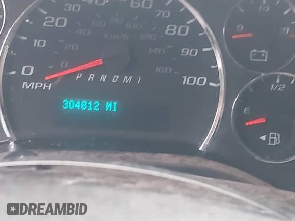 ✅ 2019 Chevrolet Express Cargo • VIN: 1GCWGBFPXK1228249 • Лот: 42830263. Опубликован ранее на IAAI с пробегом 304 812 миль. Бесплатный доступ к архиву аукционных продаж из США и подробный отчёт об истории автомобиля на DreamBid. Изображение 15.