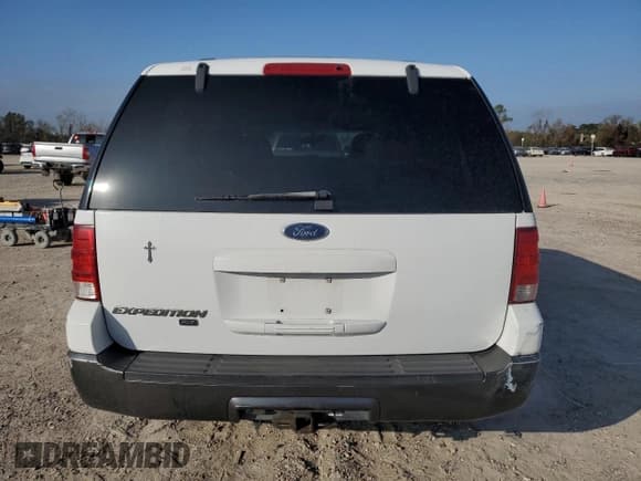 ✅ 2004 Ford Expedition Special Service • VIN: 1FMPU15L54LA12544 • Lot: 70209865. Listed on Copart with 184,443 mi. Free auction sales archive from the USA and detailed vehicle history report at DreamBid. Image 12.