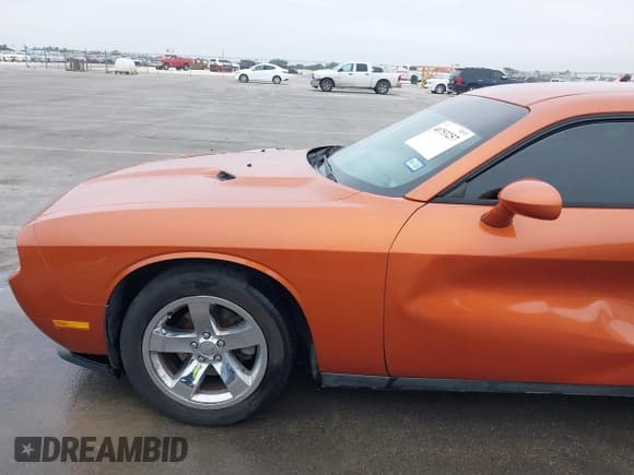 ✅ 2011 Dodge Challenger • VIN: 2B3CJ4DG9BH602419 • Lot: 40753257. Wystawiony na IAAI z przebiegiem 124 282 mil. Bezpłatny archiwum sprzedaży aukcyjnych z USA i szczegółowy raport historii pojazdu na DreamBid. Zdjęcie 18.
