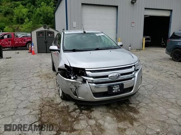 ✅ 2014 Ford Edge Limited • VIN: 2FMDK4KC1EBA68240 • Lot: 60952375. Wystawiony na Copart z przebiegiem 183 070 mil. Bezpłatny archiwum sprzedaży aukcyjnych z USA i szczegółowy raport historii pojazdu na DreamBid. Zdjęcie 14.