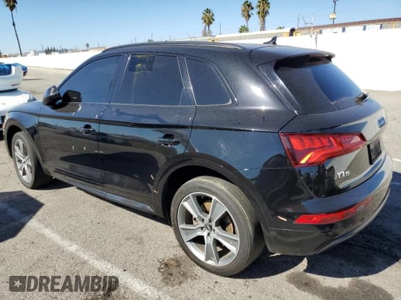 ✅ 2019 Audi Q5 Premium Plus • VIN: WA1BNAFY3K2028650 • Lot: 82784315. Wystawiony na Copart z przebiegiem 86 361 mil. Bezpłatny archiwum sprzedaży aukcyjnych z USA i szczegółowy raport historii pojazdu na DreamBid. Zdjęcie 2.