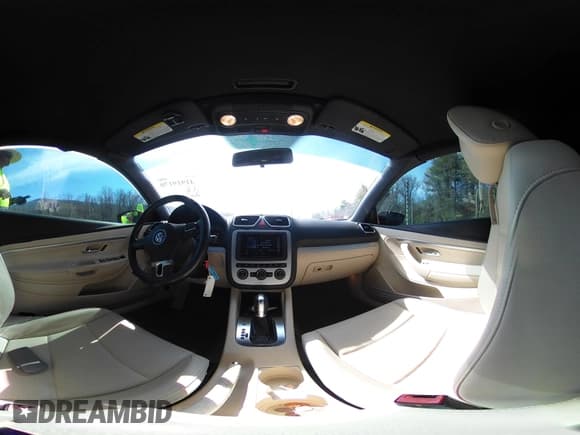 ✅ 2015 Volkswagen Eos Komfort • VIN: WVWBW8AH3FV000967 • Lot: 41919170. Wystawiony na IAAI z przebiegiem 122 584 mil. Bezpłatny archiwum sprzedaży aukcyjnych z USA i szczegółowy raport historii pojazdu na DreamBid. Zdjęcie 20.