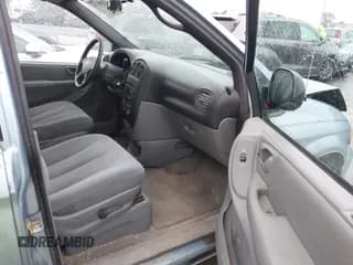 ✅ 2005 Dodge Caravan SE • VIN: 2D4GP24R75R109375 • Lot: 43715279. Listed on IAAI with 268,134 mi. Free auction sales archive from the USA and detailed vehicle history report at DreamBid. Image 5.