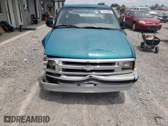 ✅ 1996 Chevrolet S-10 LS • VIN: 1GCCS19X5T8151001 • Лот: 61014964. Опубликован ранее на Copart с пробегом 204 269 миль. Бесплатный доступ к архиву аукционных продаж из США и подробный отчёт об истории автомобиля на DreamBid. Изображение 5.