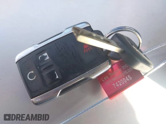 ✅ 2018 Chevrolet Colorado 4WD Z71 • VIN: 1GCGTDEN4J1155289 • Лот: 43022908. Опубликован ранее на IAAI с пробегом 127 356 миль. Бесплатный доступ к архиву аукционных продаж из США и подробный отчёт об истории автомобиля на DreamBid. Изображение 11.