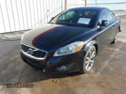 ✅ 2012 Volvo C70 T5 • VIN: YV1672MC0CJ126566 • Лот: 43665934. Опубликован ранее на IAAI с пробегом 140 725 миль. Бесплатный доступ к архиву аукционных продаж из США и подробный отчёт об истории автомобиля на DreamBid. Изображение 6.