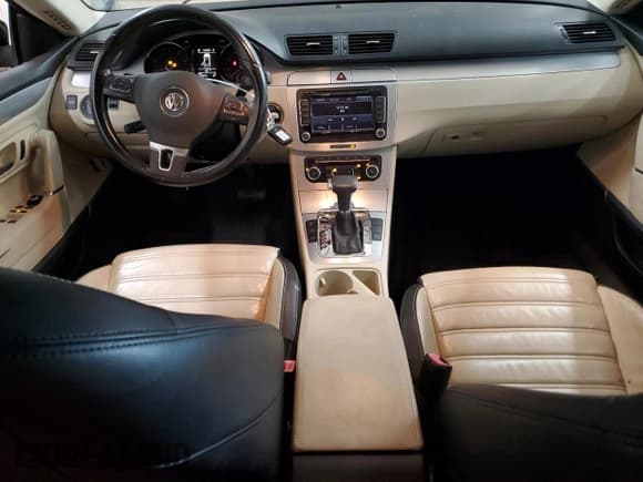 ✅ 2009 Volkswagen CC 4Motion • VIN: WVWGU73C29E513798 • Лот: 54094385. Опубликован ранее на Copart с пробегом 105 815 миль. Бесплатный доступ к архиву аукционных продаж из США и подробный отчёт об истории автомобиля на DreamBid. Изображение 8.