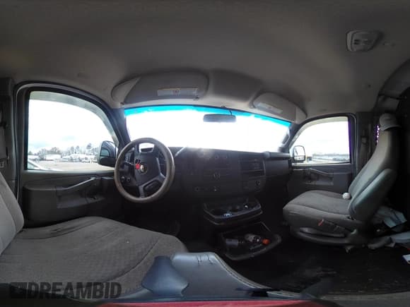 ✅ 2017 Chevrolet Express Cargo • VIN: 1GCWGBFG4H1348685 • Lot: 41234959. Listed on IAAI with 215,067 mi. Free auction sales archive from the USA and detailed vehicle history report at DreamBid. Image 18.