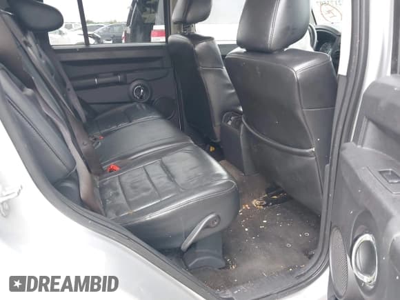 ✅ 2010 Jeep Commander Sport • VIN: 1J4RH4GK3AC108122 • Lot: 42173507. Listed on IAAI with 249,593 mi. Free auction sales archive from the USA and detailed vehicle history report at DreamBid. Image 8.