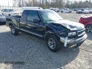 ✅ 2000 Chevrolet S-10 LS • VIN: 1GCCS1954Y8223876 • Лот: 41782118. Опубликован ранее на IAAI с пробегом 237 060 миль. Бесплатный доступ к архиву аукционных продаж из США и подробный отчёт об истории автомобиля на DreamBid. Изображение 1.